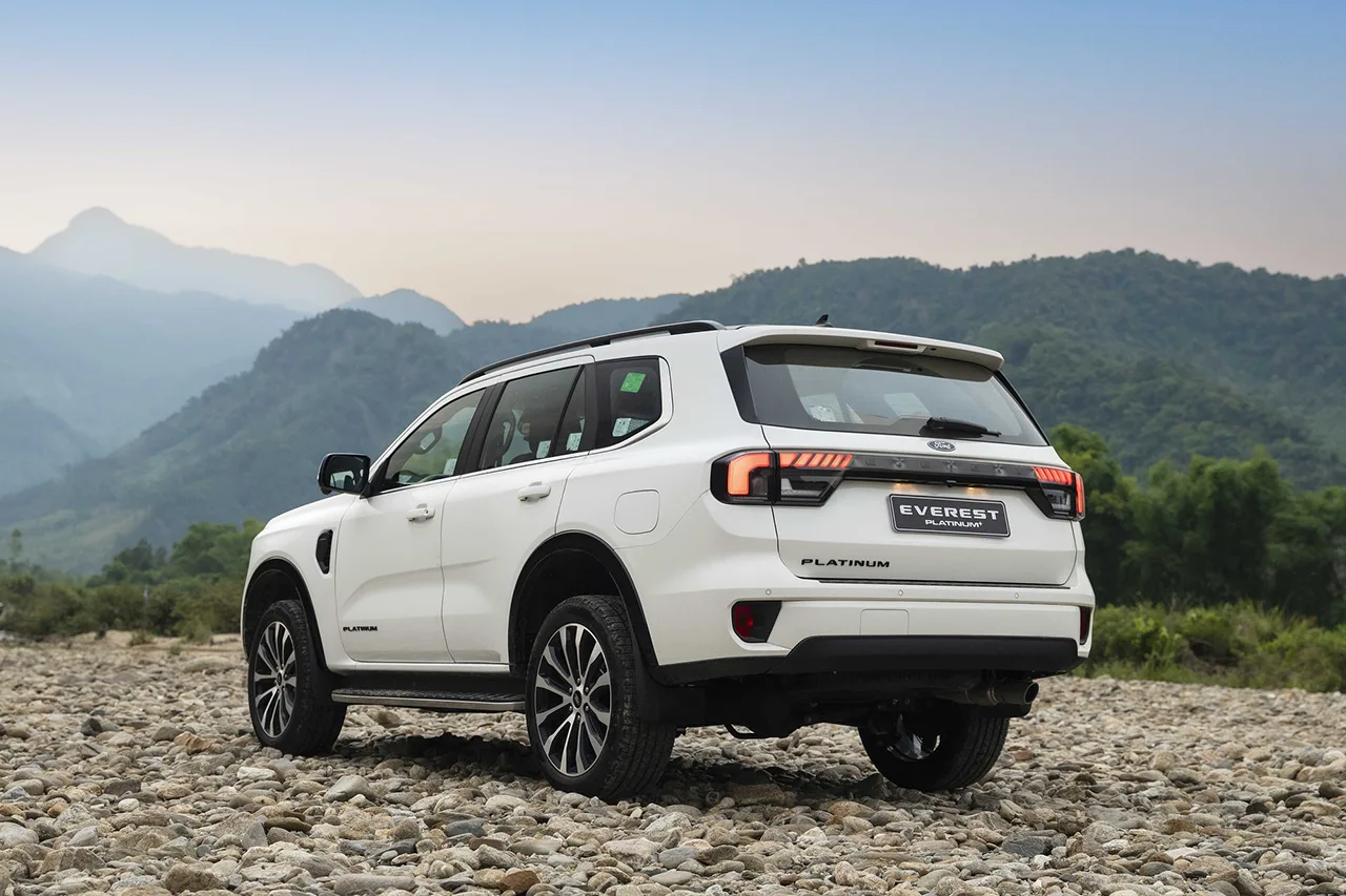 Ford Everest - Giá Bán Ưu Đãi