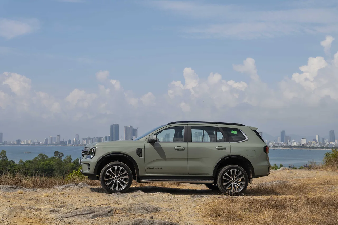Ford Everest - Giá Bán Ưu Đãi