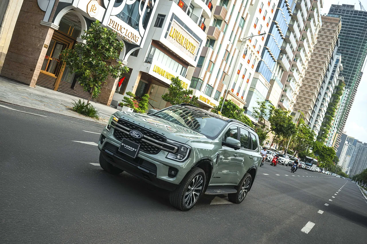 Ford Everest - Giá Bán Ưu Đãi